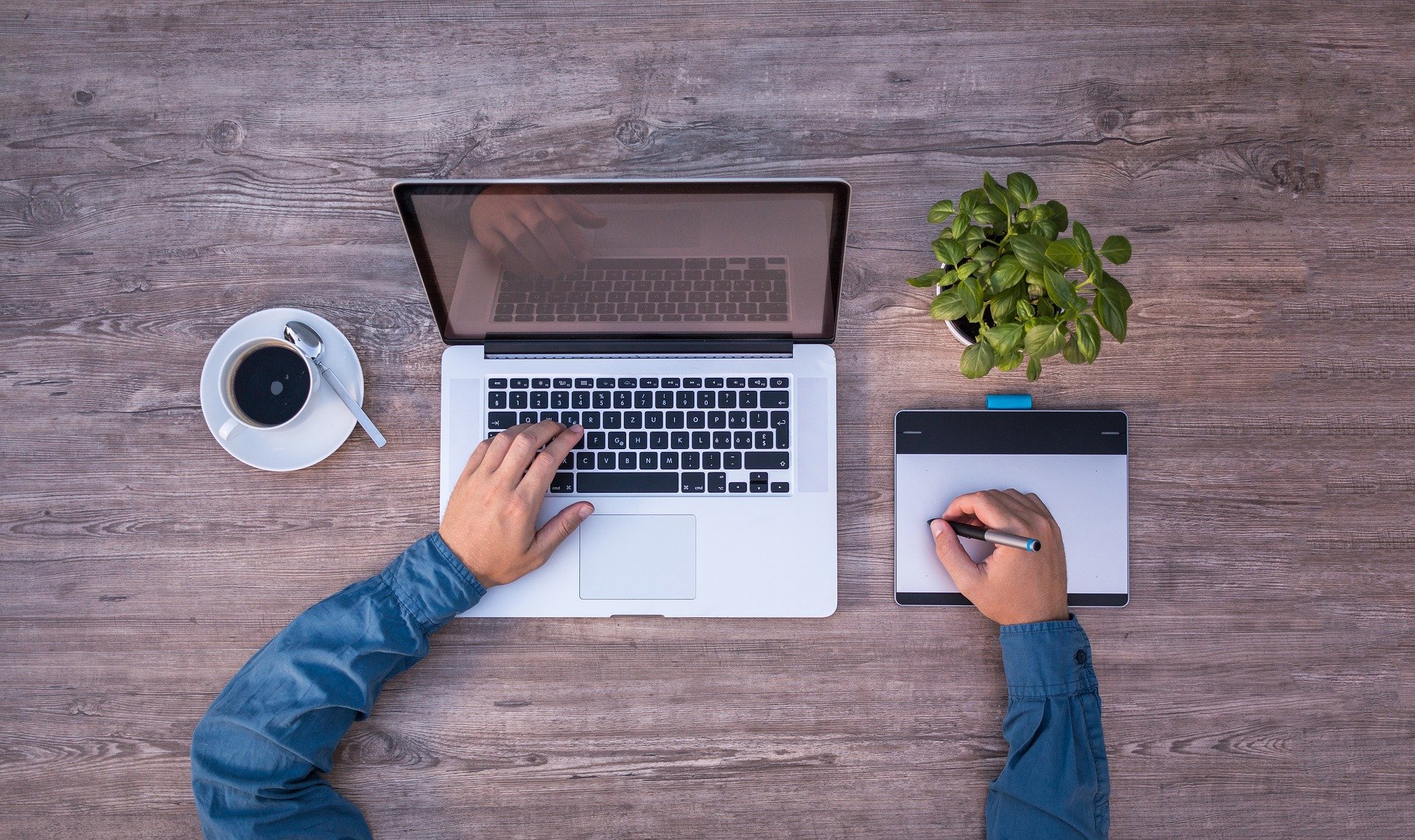 Laptop & coffee